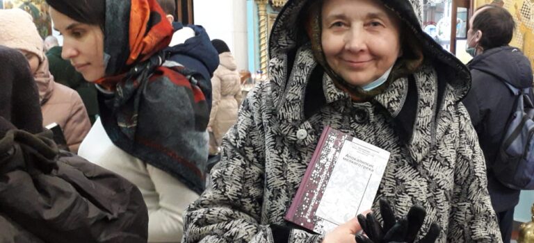 «Книжный стол» начал работу «Книжный стол» начал работу