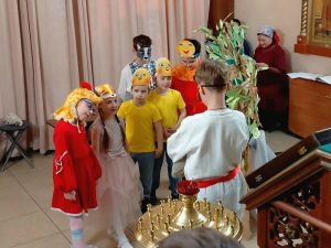 В воскресной школе Успенского собора прошел Пасхальный утренник
