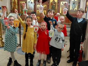 Притчу о 10 девах изучили воспитанники воскресной школе на очередном уроке
